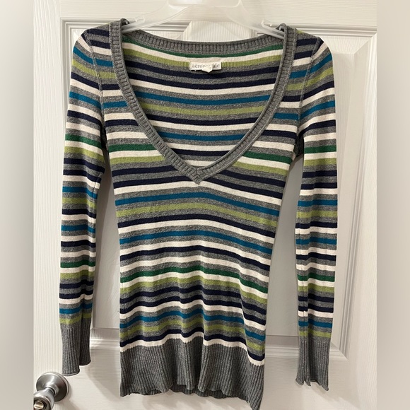 Aeropostale sweater XS - Picture 1 of 3